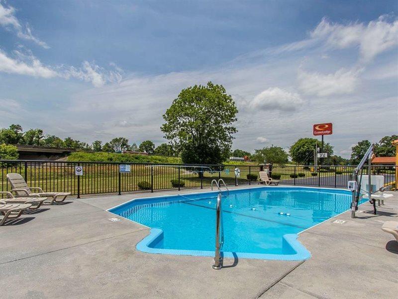 Econo Lodge Cornersville Εξωτερικό φωτογραφία