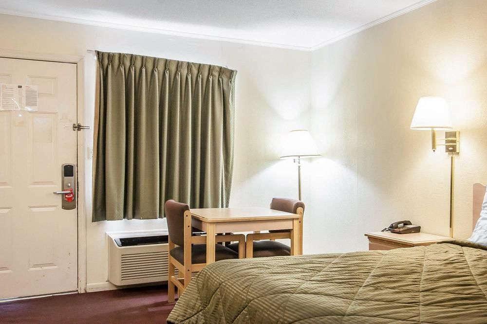 Econo Lodge Cornersville Εξωτερικό φωτογραφία