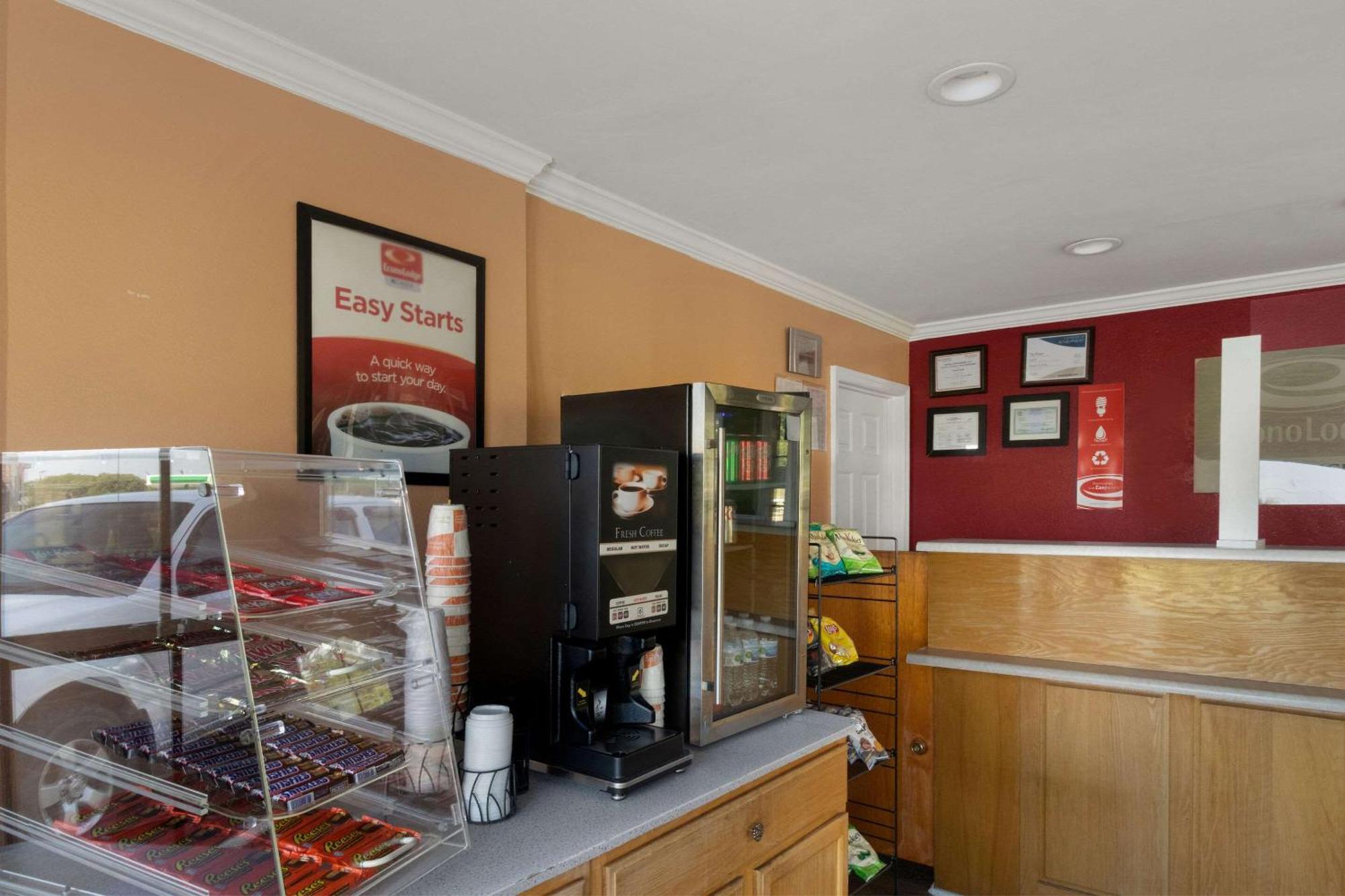 Econo Lodge Cornersville Εξωτερικό φωτογραφία