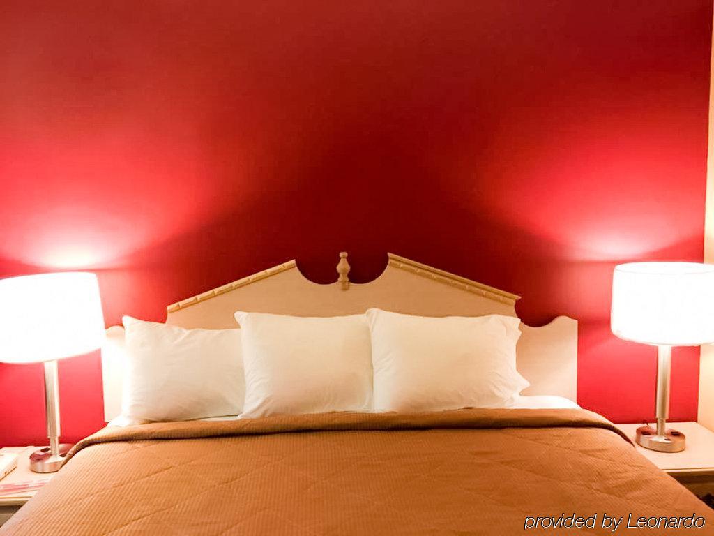 Econo Lodge Cornersville Εξωτερικό φωτογραφία